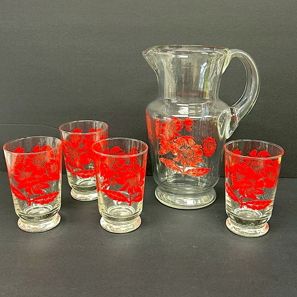 Vintage clear glass 1L pitcher and 4 matching juice glasses red sunflower design - Picture 1 of 12